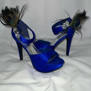 Royal blue Johnathan Kayne Peacock heels size 7